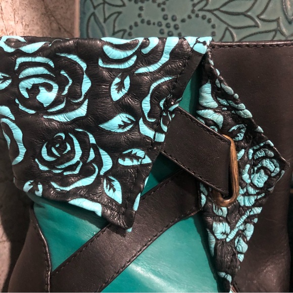 NWOT Incredible Leather Boots - Picture 2 of 10